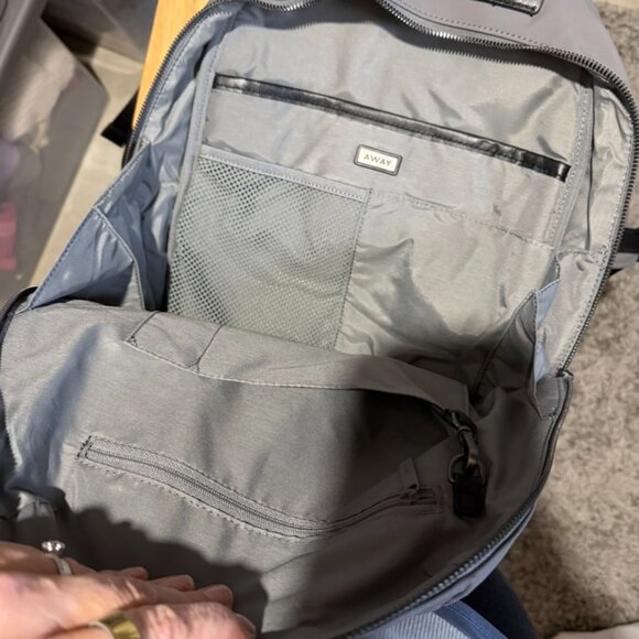 Away Small Backpack - Light Gray (The Everywhere Zip Backpack older version) - Picture 2 of 2